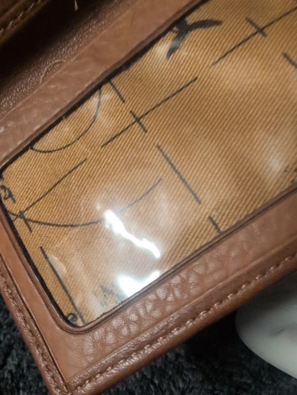Tommy Bahama Men's Cognac Leather Bifold Wallet